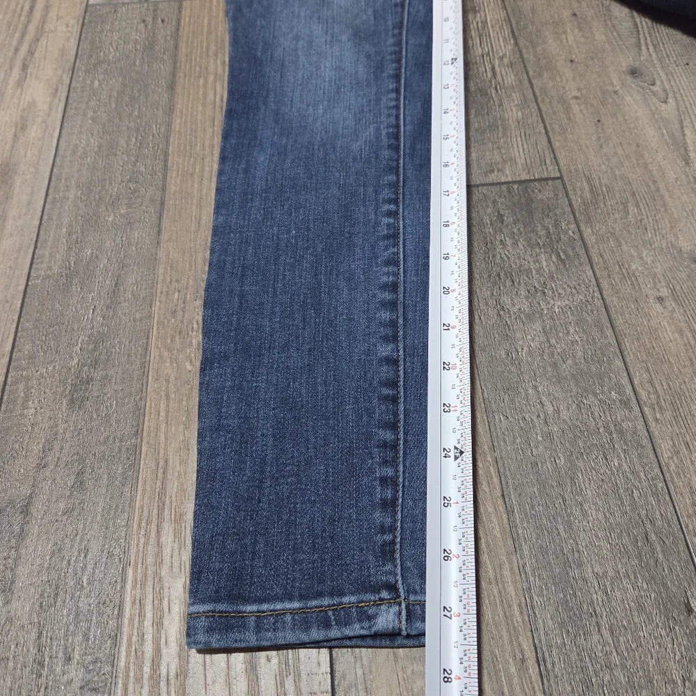 Judy Blue Jeans, Size 29, Distressed without Holes - Picture 4 of 5